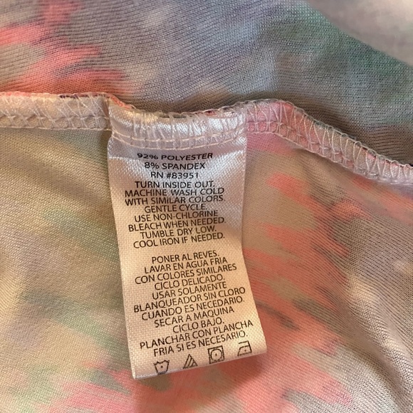 Girl’s super soft trendy tie dye pattern dress! - Picture 4 of 4